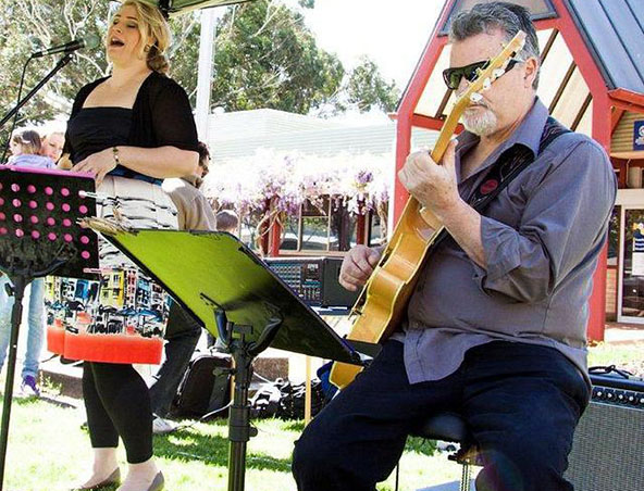 Innuendo Music Group - Jazz Bands Adelaide - Singers Weddings